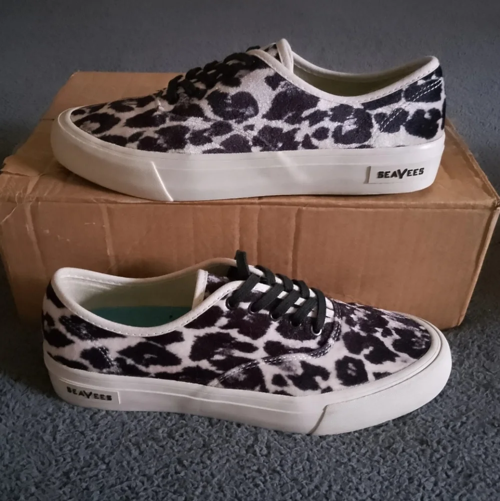J. Crew Trainers Women's 7.5 White SeaVees Legend Black Leopard Print Velvet Low - Picture 1 of 12